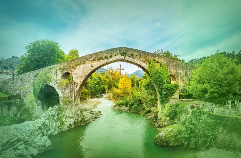 Puente Romano de Cangas de Onís, Asturias España